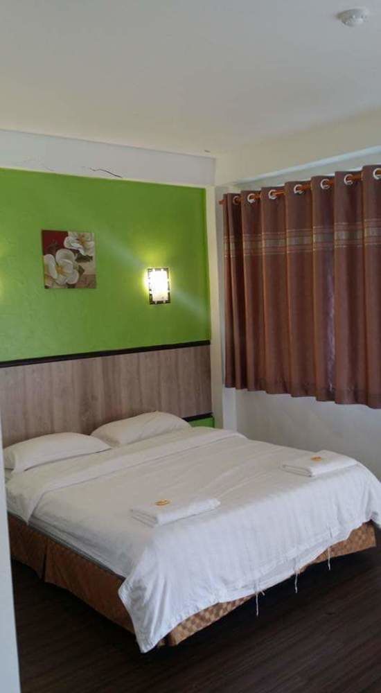 The Garden Inn Miri Buitenkant foto